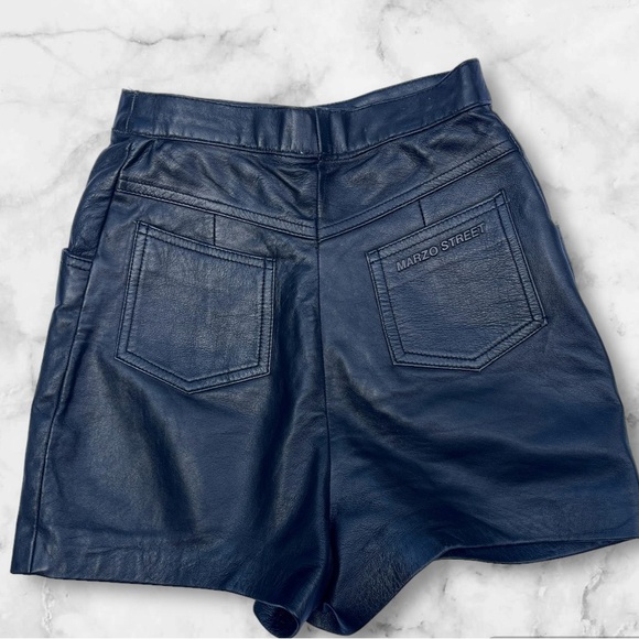 High Waisted Leather Vintage Shorts Size Zero - Picture 2 of 3